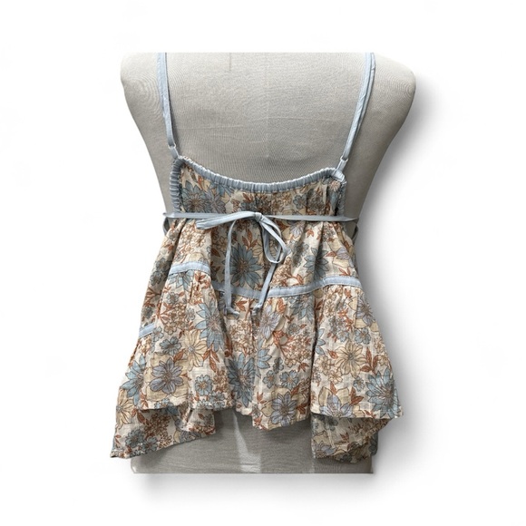 NWT American Eagle Outfitters Floral Cami with Lace Trim - Picture 3 of 5